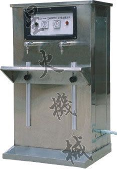 大劑量液體灌裝機(jī)